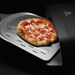946052 Pizzabodem 14 inch met Napolitaanse pizza en Fat TONY gaspizzaoven